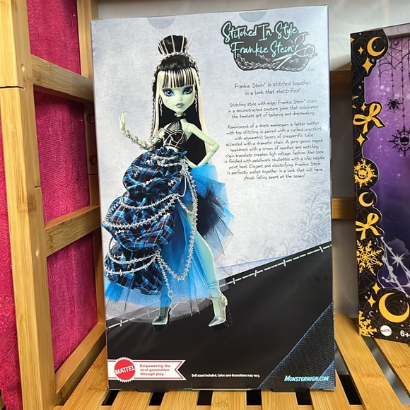 Monster High - Stitched in Style Frankie Stein (NIB) - Picture 4 of 6